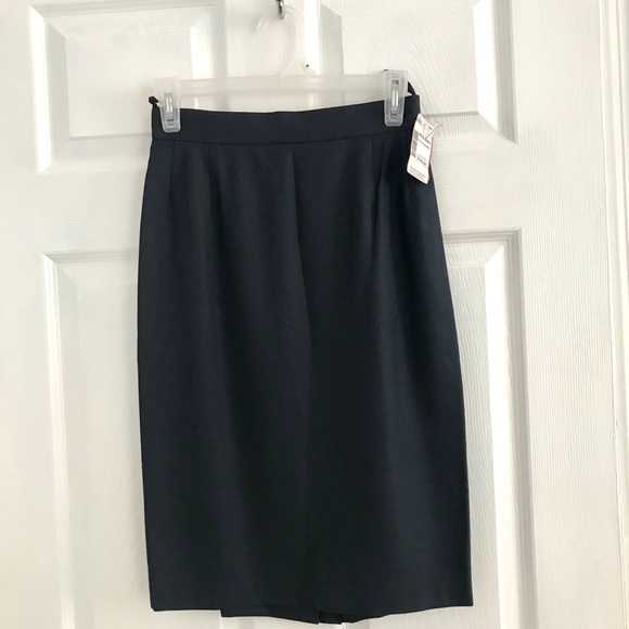 NWT Salvatore Ferragamo skirt - Picture 2 of 10